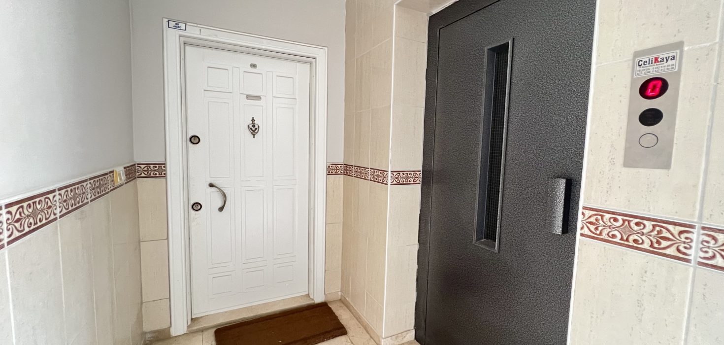 Oba EroĞlu Apartmani Denİze 150 Metre Mesafede Satilik 2+1 Daİre 1